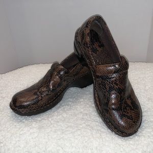 Boc clog shoes